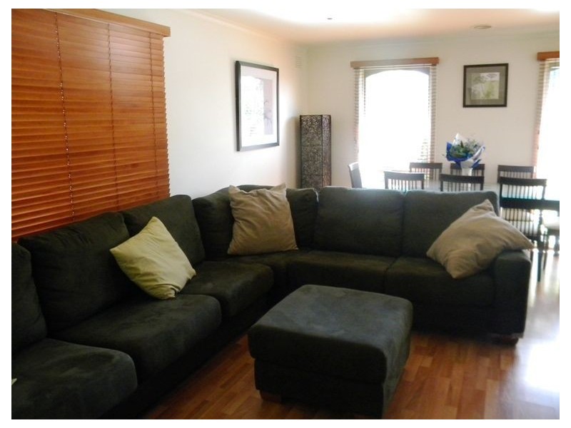 122 Circle Drive, Cranbourne VIC 3977