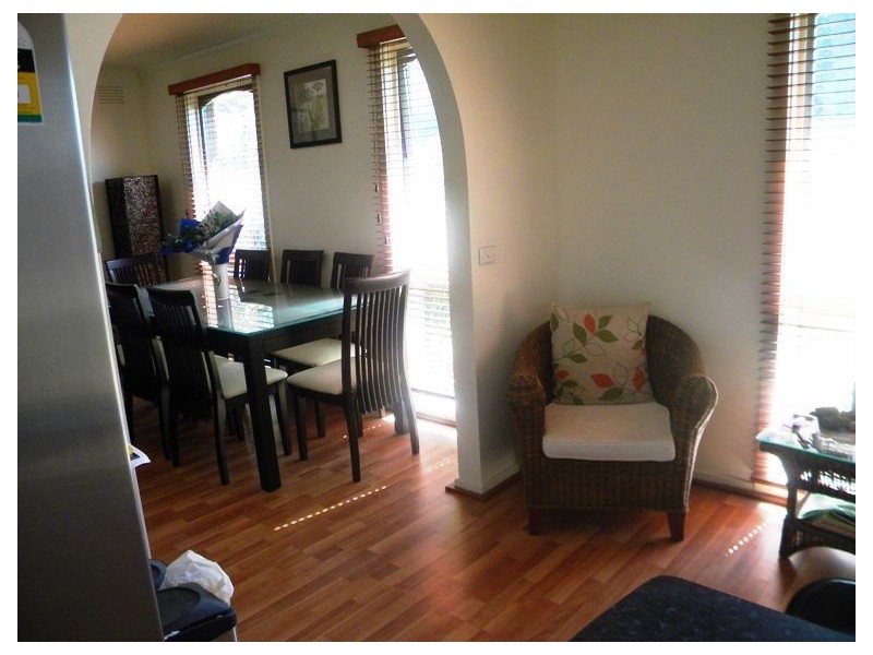 122 Circle Drive, Cranbourne VIC 3977