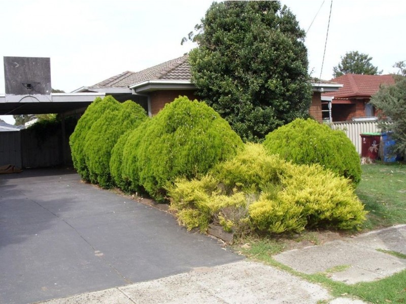 14 Stanley Street, Cranbourne West VIC 3977