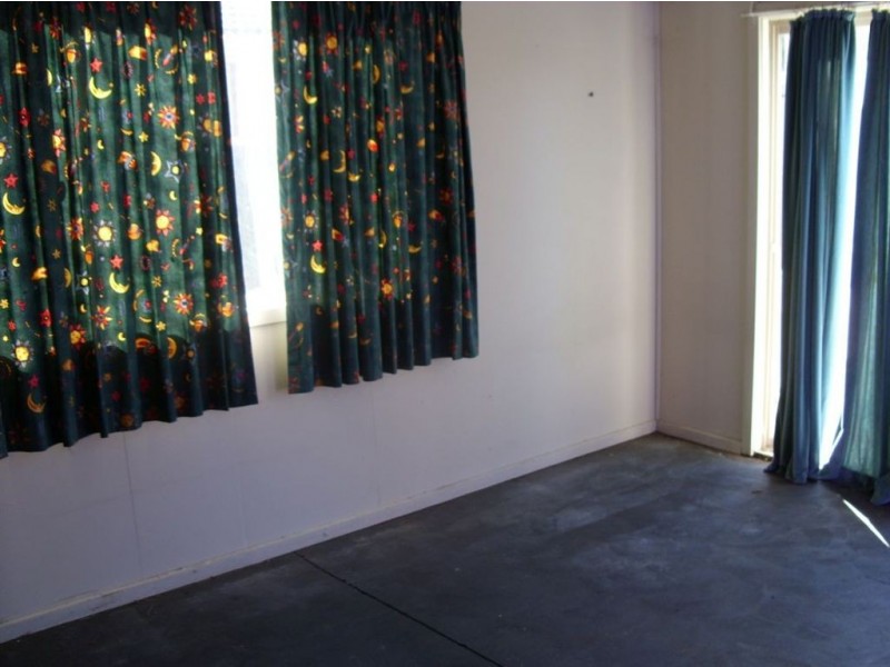 14 Stanley Street, Cranbourne West VIC 3977