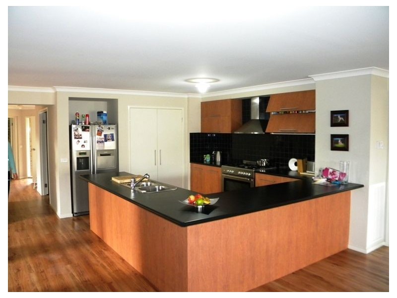 7 Iris Wells Close, Tooradin VIC 3980