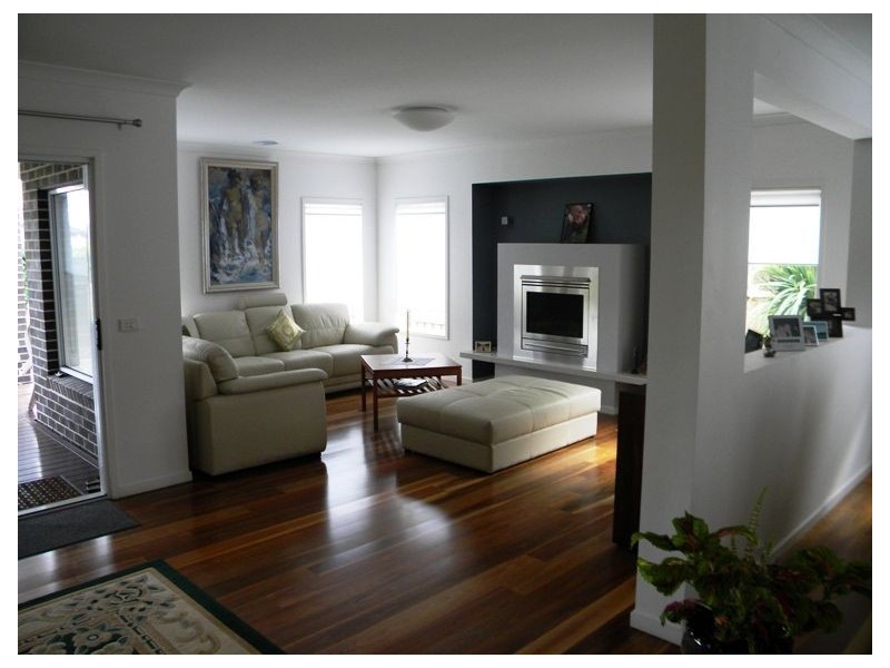 1 Hertford Court, Cranbourne North VIC 3977