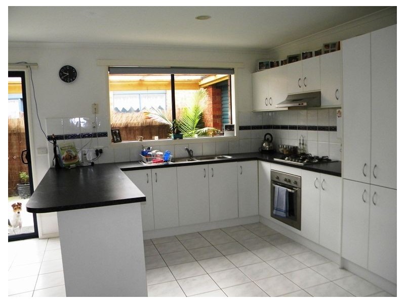 25 Staunton Walk, Cranbourne East VIC 3977