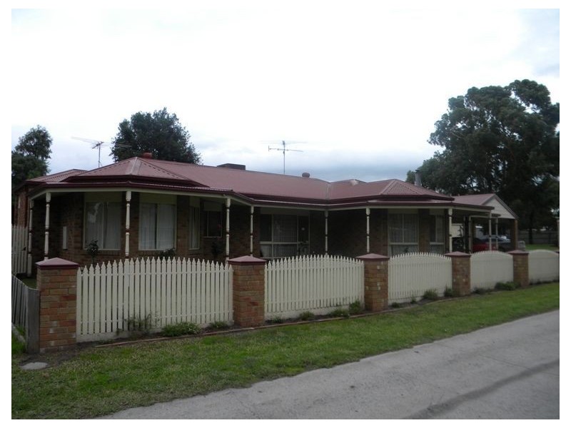 2/24 Craig Road, Junction Village VIC 3977