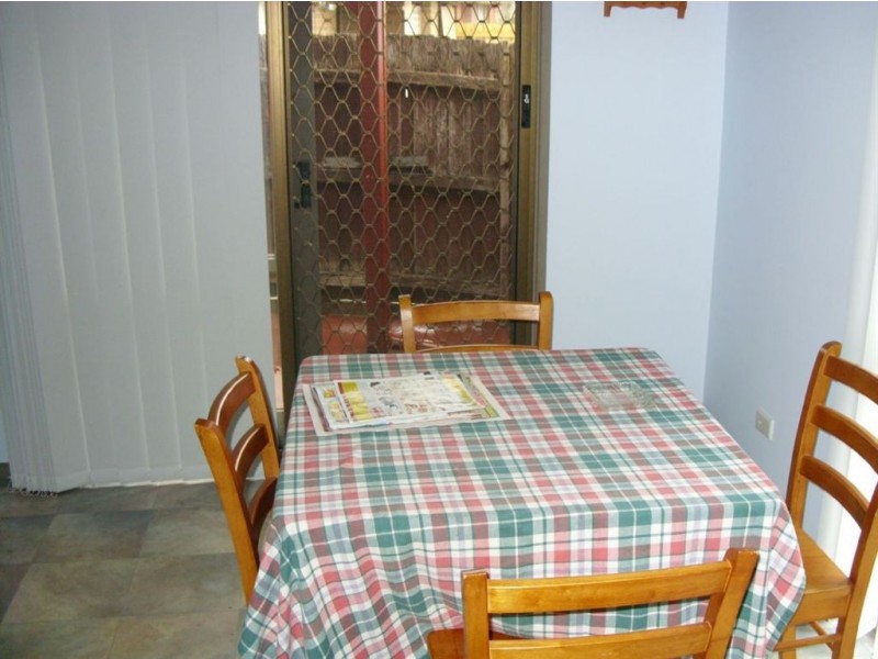 8 Wills Court, Cranbourne North VIC 3977