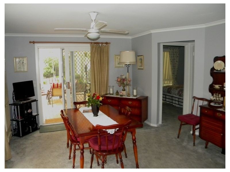 6 Annand Close, Cranbourne West VIC 3977