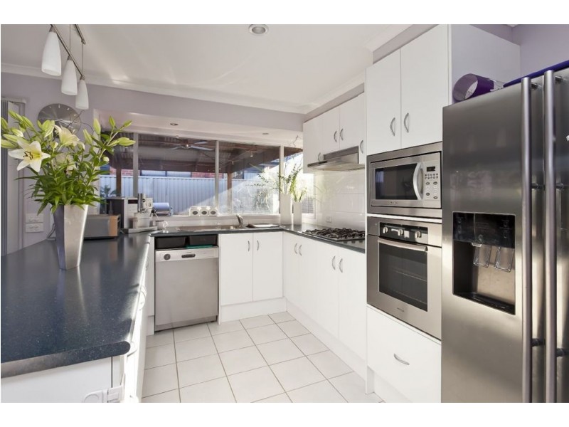 21 Emmer Green Retreat, Cranbourne East VIC 3977