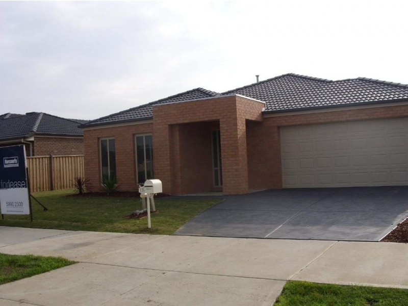 174 Linsell Boulevard, Cranbourne East VIC 3977