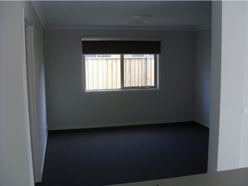 174 Linsell Boulevard, Cranbourne East VIC 3977