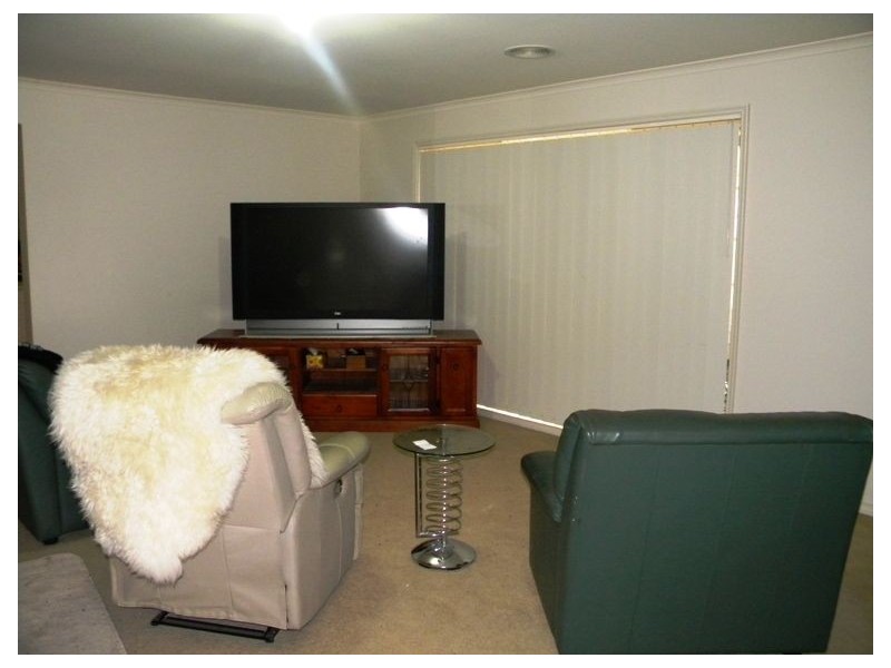 34 Brookland Greens Boulevard, Cranbourne VIC 3977