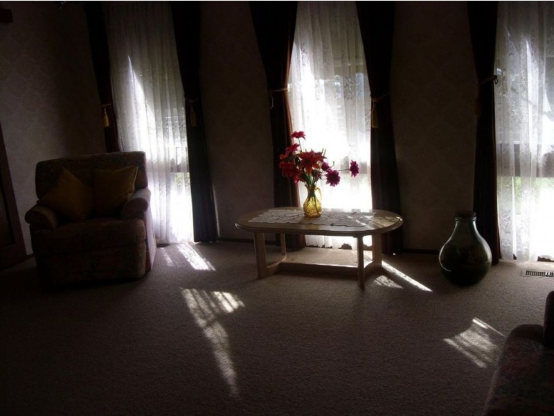 36 Cochrane Street, Cranbourne VIC 3977