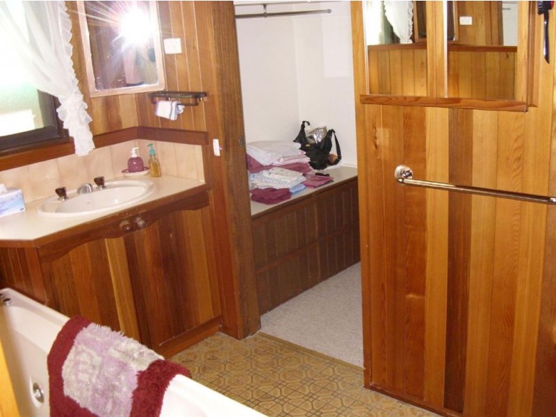 36 Cochrane Street, Cranbourne VIC 3977