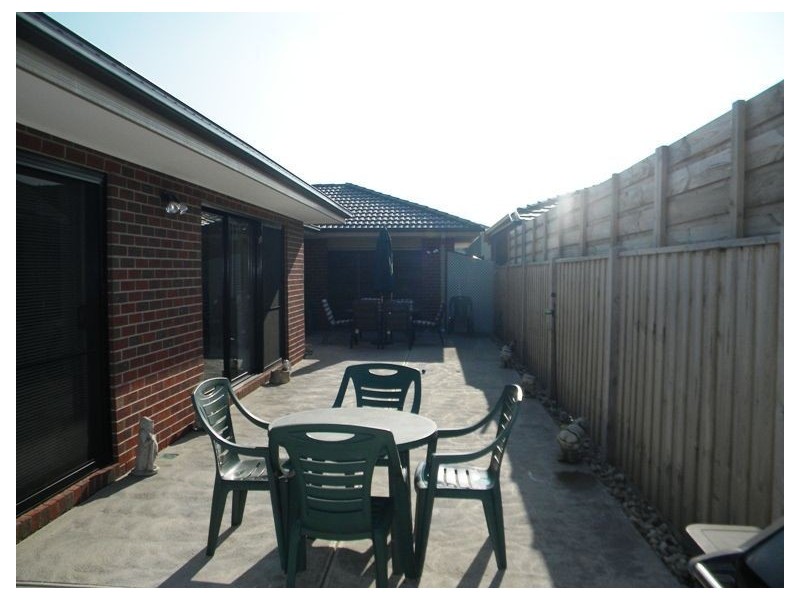 7 Lotus Drive, Cranbourne South VIC 3977