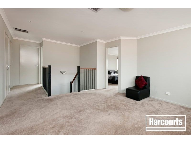 15 Melington Drive, Lyndhurst VIC 3975