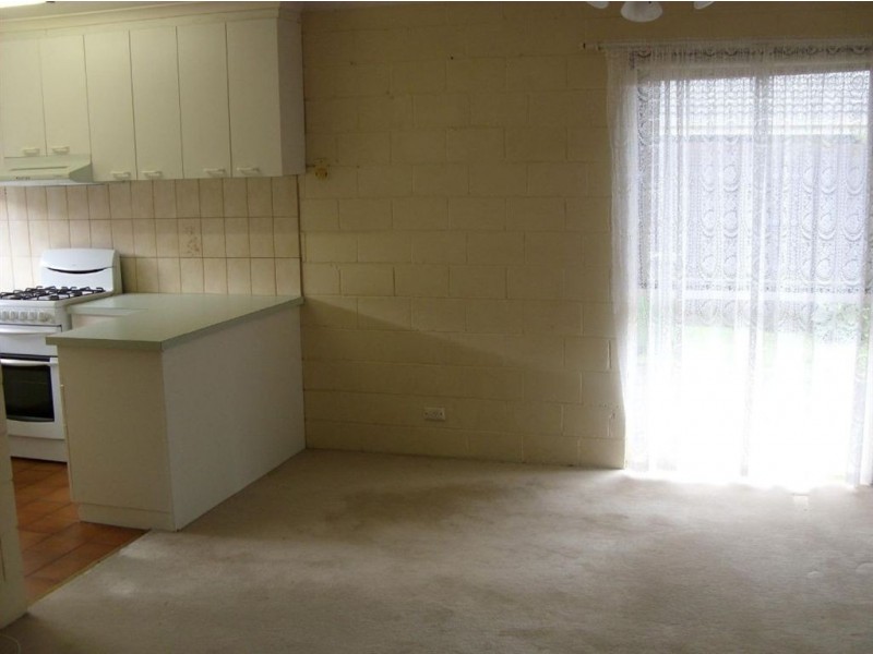 3/5 Walter Street, Cranbourne VIC 3977