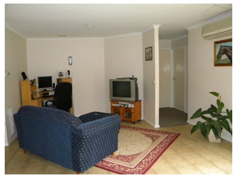 10 Millbank Place, Cranbourne VIC 3977