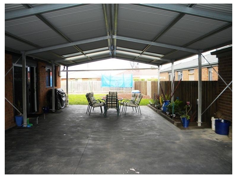 13 Kulkami Way, Cranbourne West VIC 3977