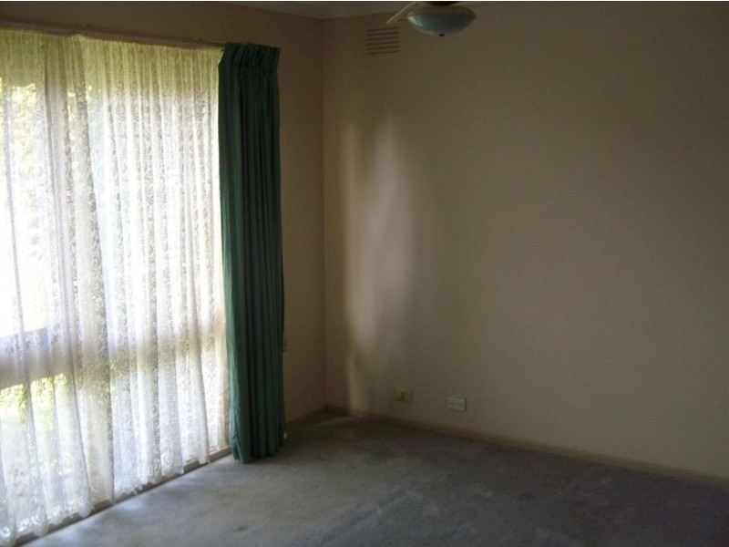 11 Butler court, Cranbourne West VIC 3977