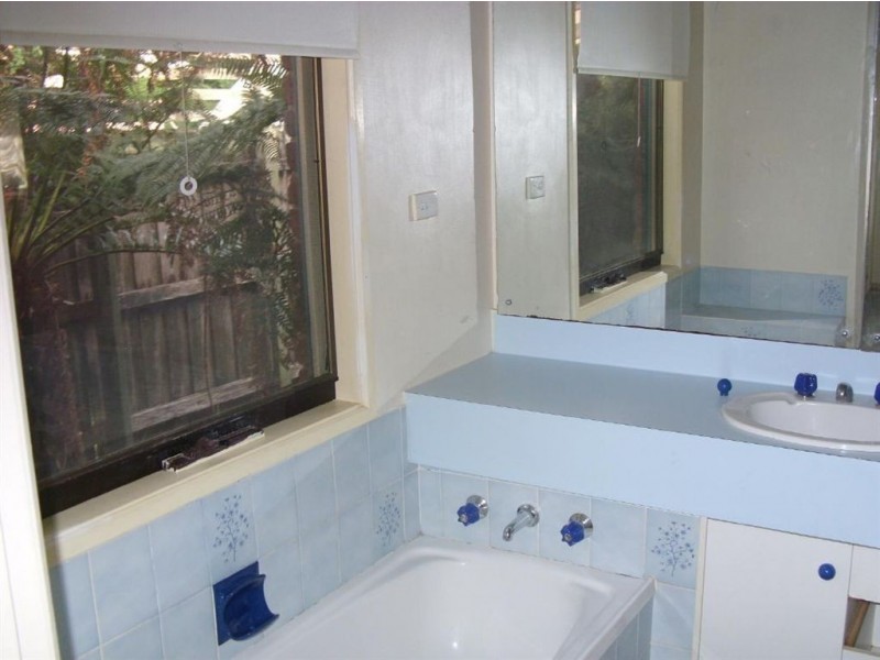 11 Butler court, Cranbourne West VIC 3977