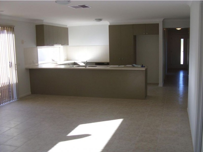 23 Devine Drive, Pakenham VIC 3810