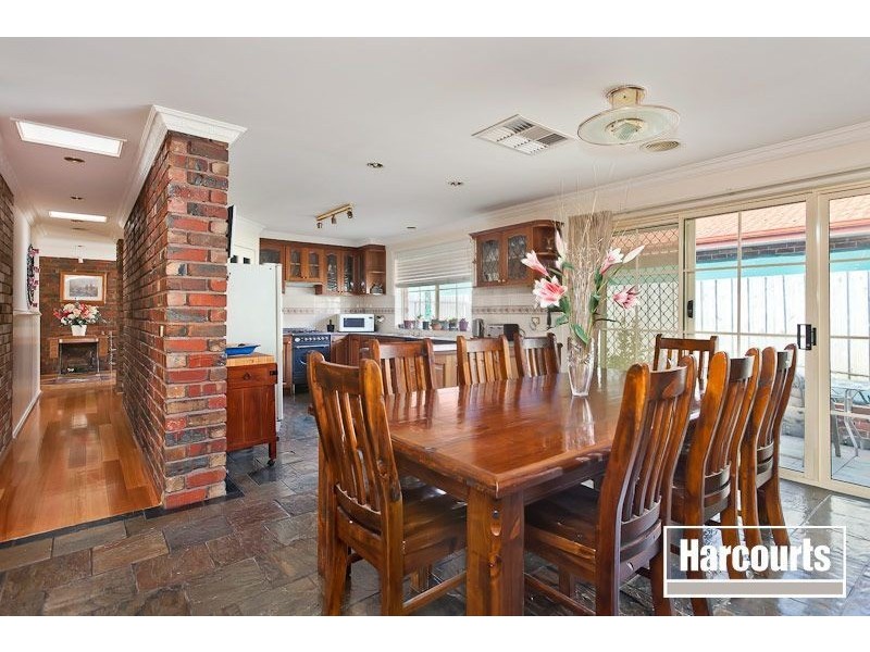 90 Marylyn Place, Cranbourne VIC 3977