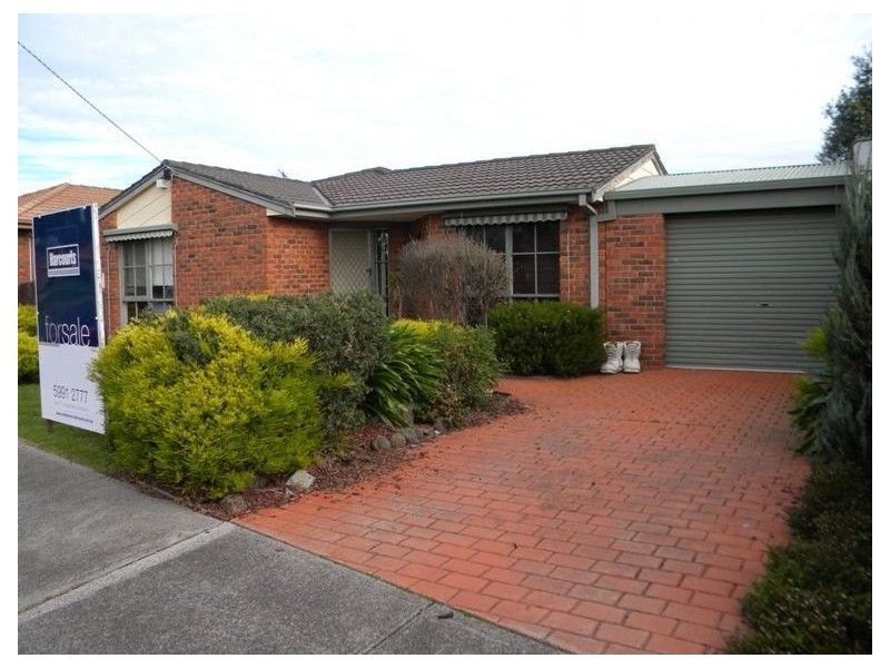 25 Willora Crescent, Cranbourne West VIC 3977