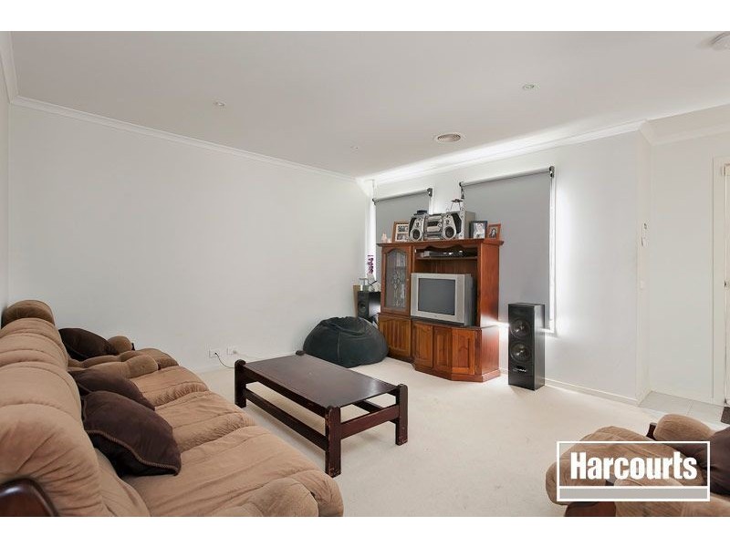 13 Ferndown Drive, Cranbourne VIC 3977