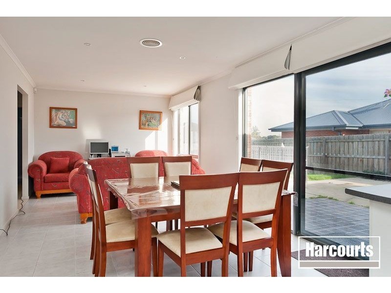 13 Ferndown Drive, Cranbourne VIC 3977