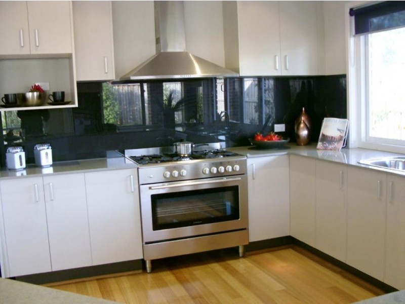 24 Baddeley Circuit, Cranbourne North VIC 3977
