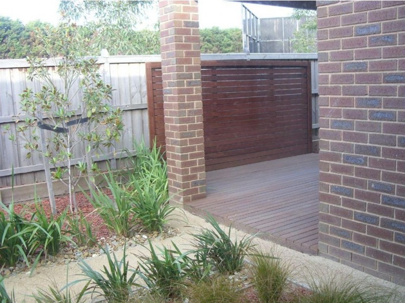 24 Baddeley Circuit, Cranbourne North VIC 3977