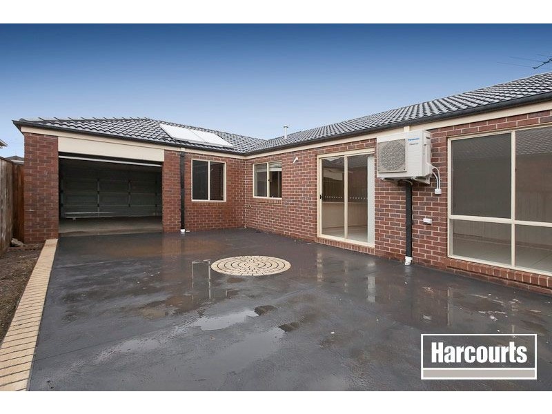 55 Pepperbush Circuit, Cranbourne VIC 3977