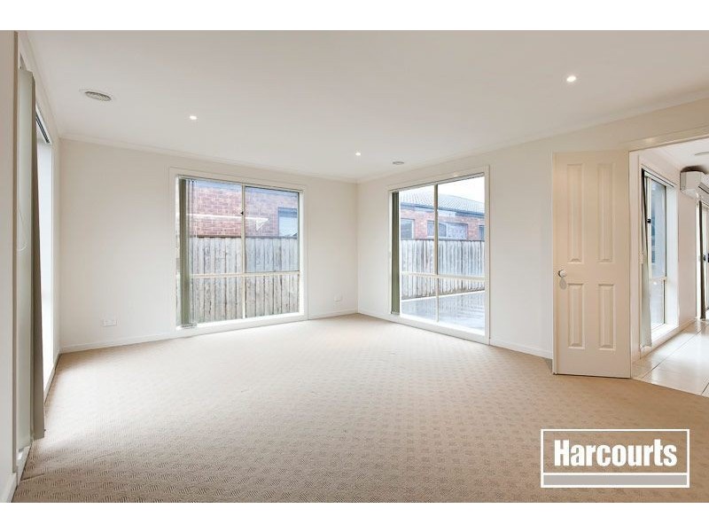 55 Pepperbush Circuit, Cranbourne VIC 3977