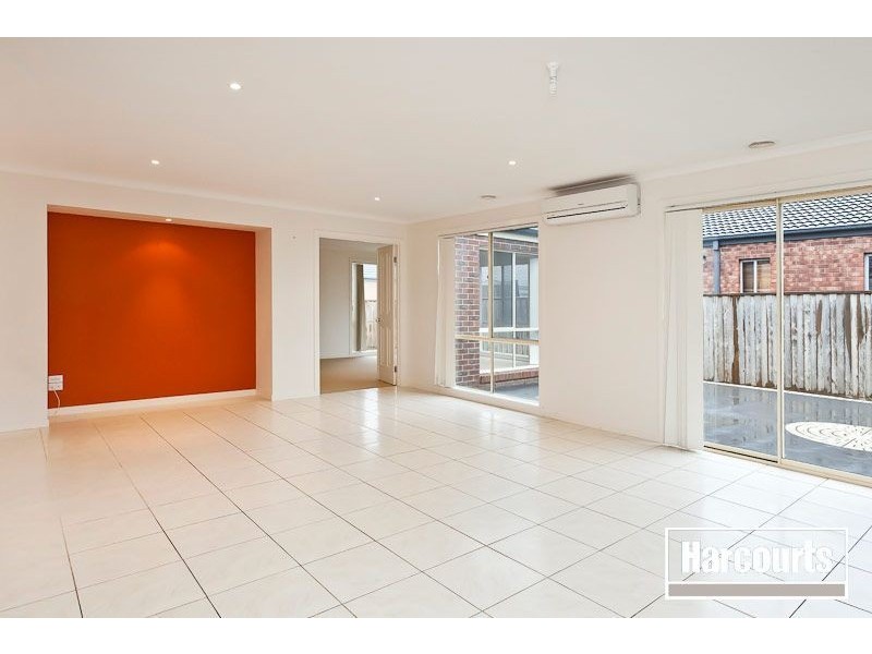 55 Pepperbush Circuit, Cranbourne VIC 3977