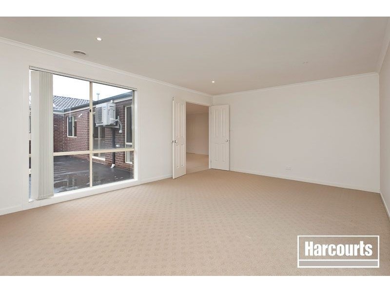 55 Pepperbush Circuit, Cranbourne VIC 3977
