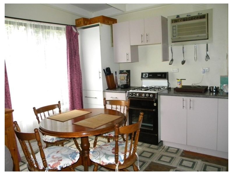 9 David Avenue, Cranbourne VIC 3977