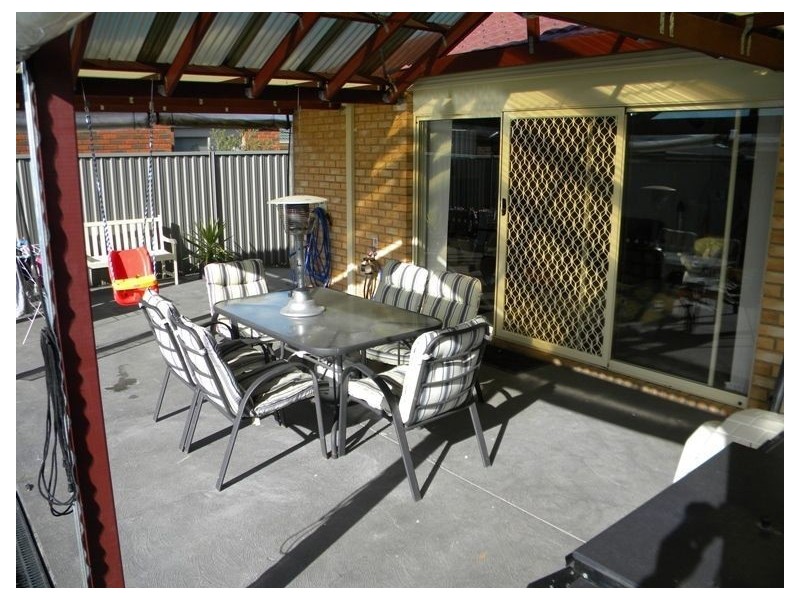 30 Mossman drive, Cranbourne VIC 3977