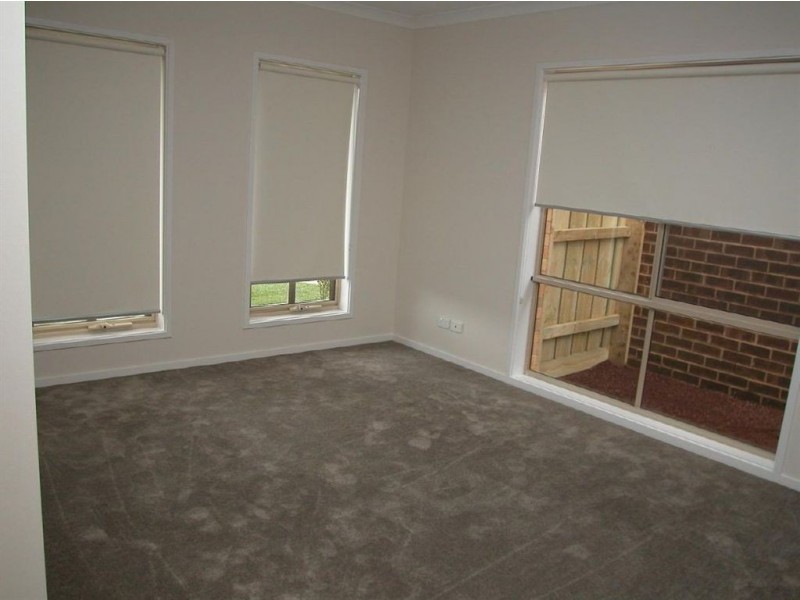 24 Waterbury Street, Cranbourne VIC 3977