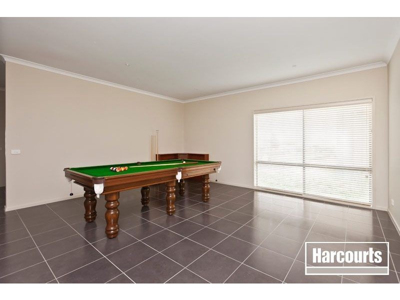 82 Settlers Run, Cranbourne South VIC 3977