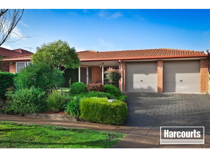 5 Henry Lawson Drive, Lynbrook VIC 3975