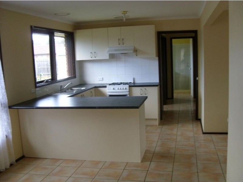 2 Camms Road, Cranbourne West VIC 3977