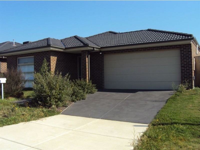 1 Aisbett Close, Lynbrook VIC 3975