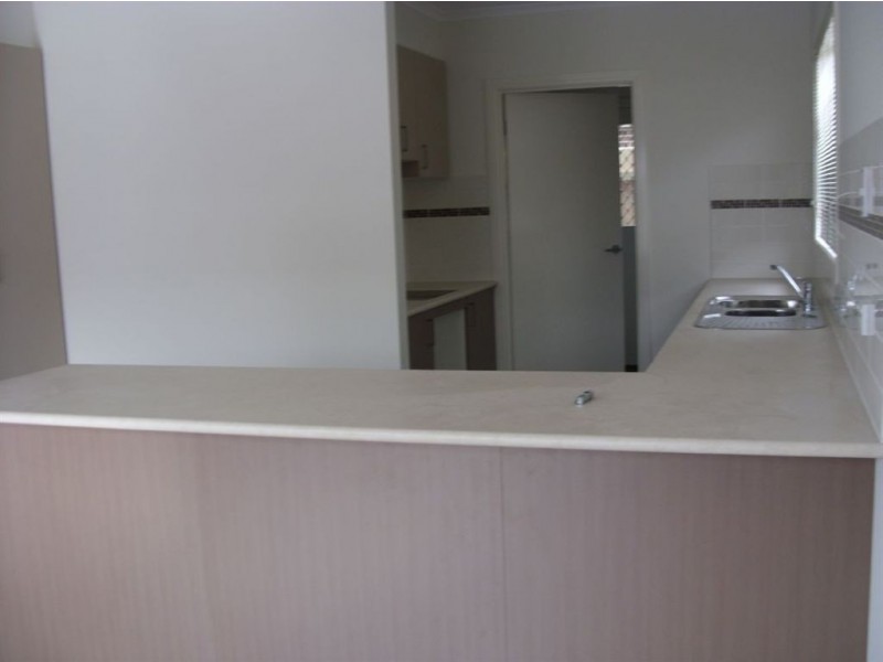 1 Aisbett Close, Lynbrook VIC 3975