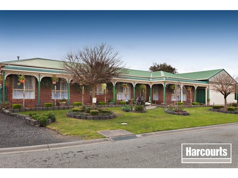 7 Andrea Crescent, Cranbourne VIC 3977