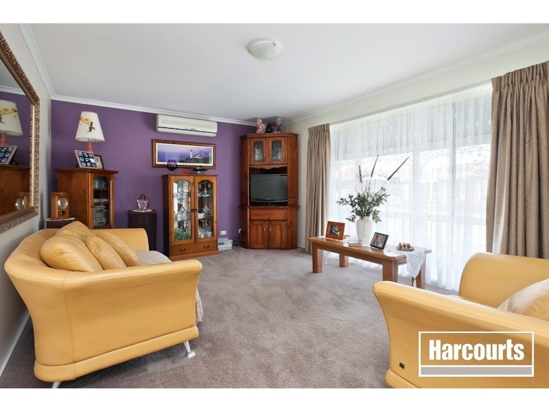 7 Andrea Crescent, Cranbourne VIC 3977