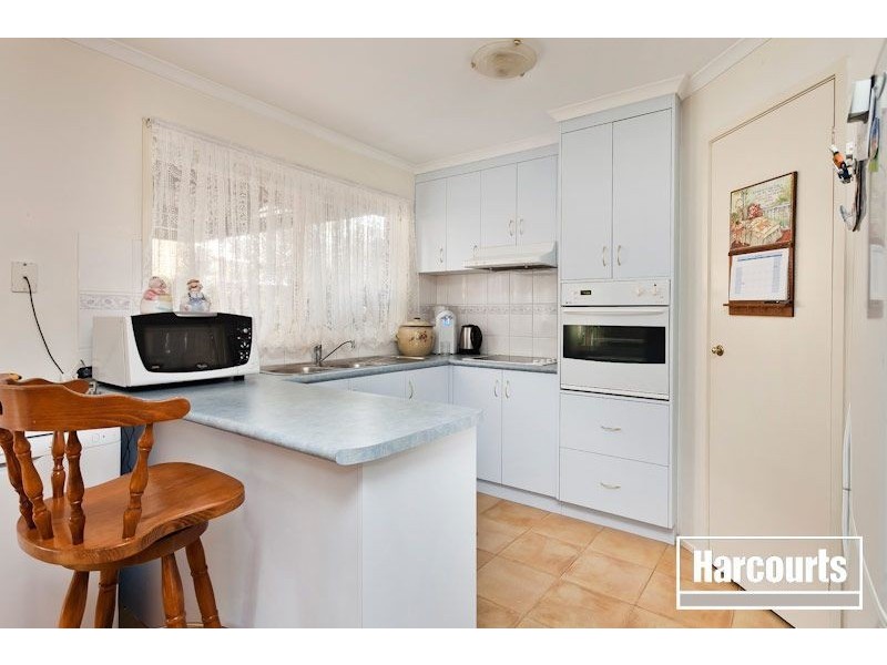 7 Andrea Crescent, Cranbourne VIC 3977