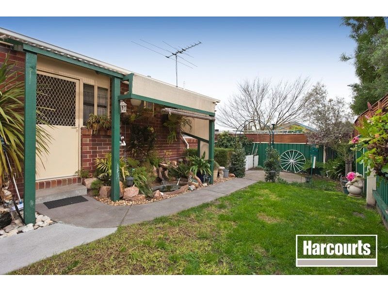 7 Andrea Crescent, Cranbourne VIC 3977