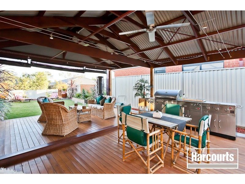 21 Emmer Green Retreat, Cranbourne VIC 3977