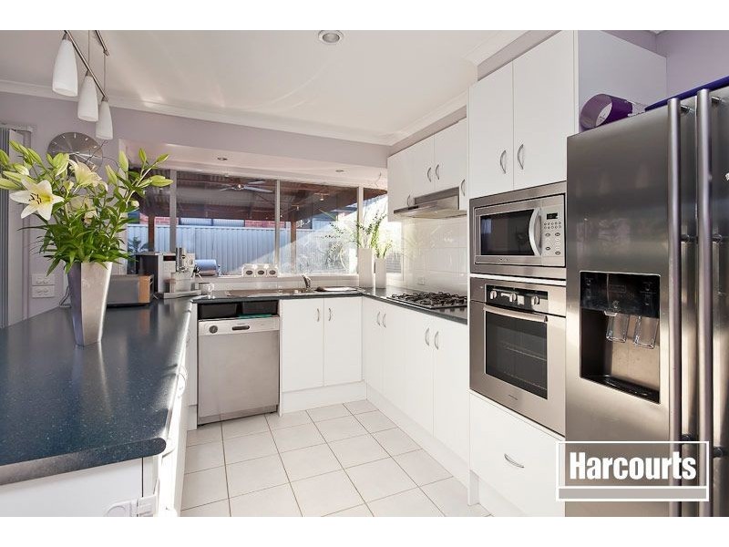 21 Emmer Green Retreat, Cranbourne VIC 3977