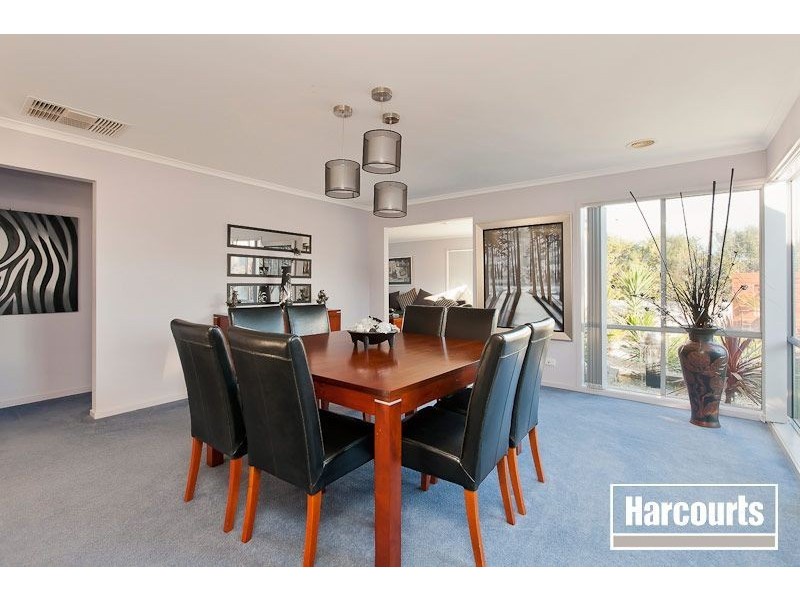21 Emmer Green Retreat, Cranbourne VIC 3977