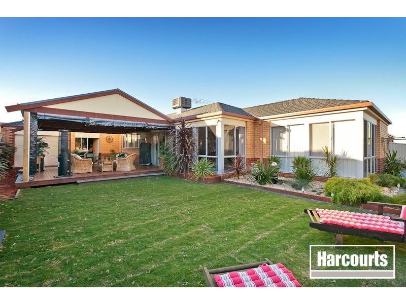 21 Emmer Green Retreat, Cranbourne VIC 3977
